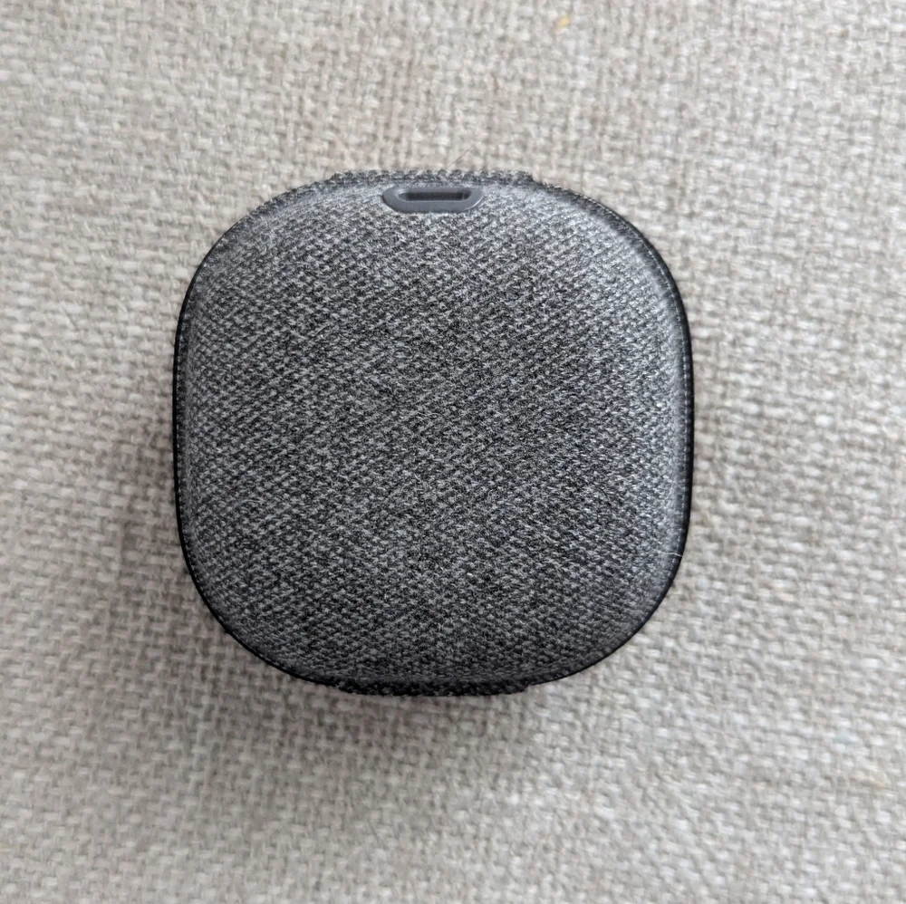 Google Pixel Buds (Clearly White) with Charging Case